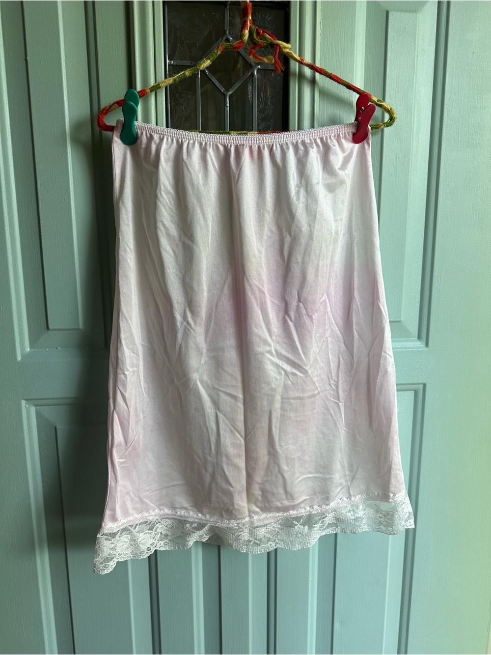 VINTAGE Lace Hem Half Slip SKIRT in Soft Pink
